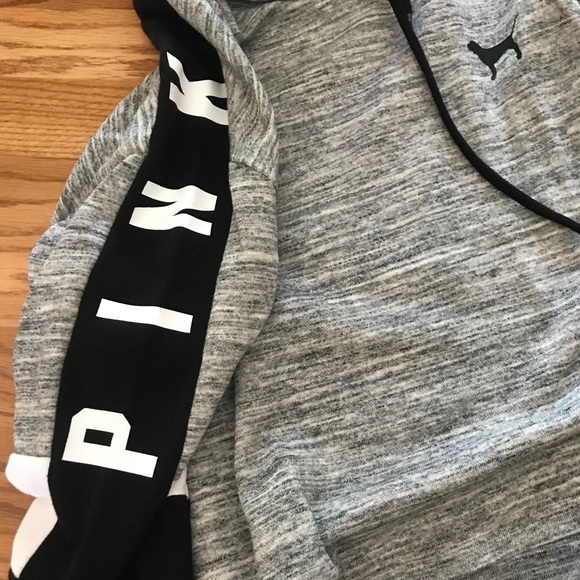 Only worn twice, and it’s in great condition - Picture 2 of 4